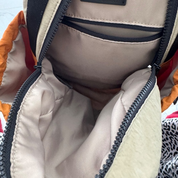 Lululemon Pack and Go - Picture 2 of 4